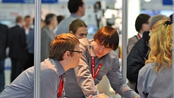 Видеосерверы VIDEOMAX на All-over-IP 2013. Сотрудники и посетители стенда компании Видеомакс